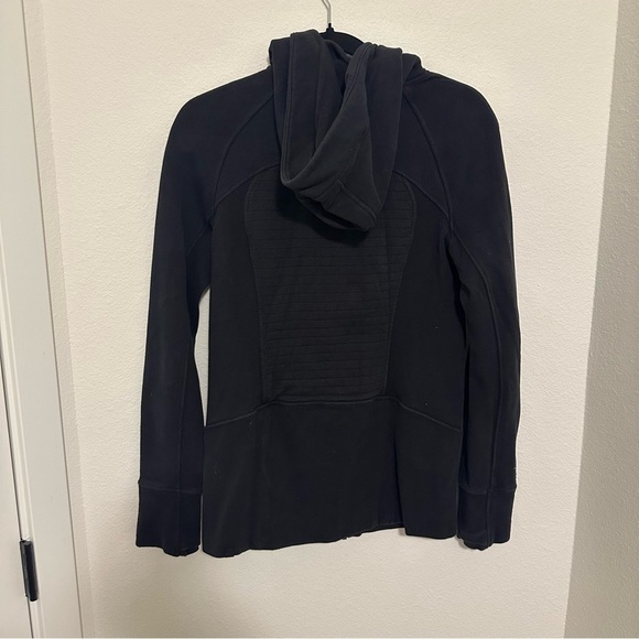 Lululemon Hooded Radiant Jacket Black Full Zip Side Pockets Size 6 Women’s - Picture 6 of 9
